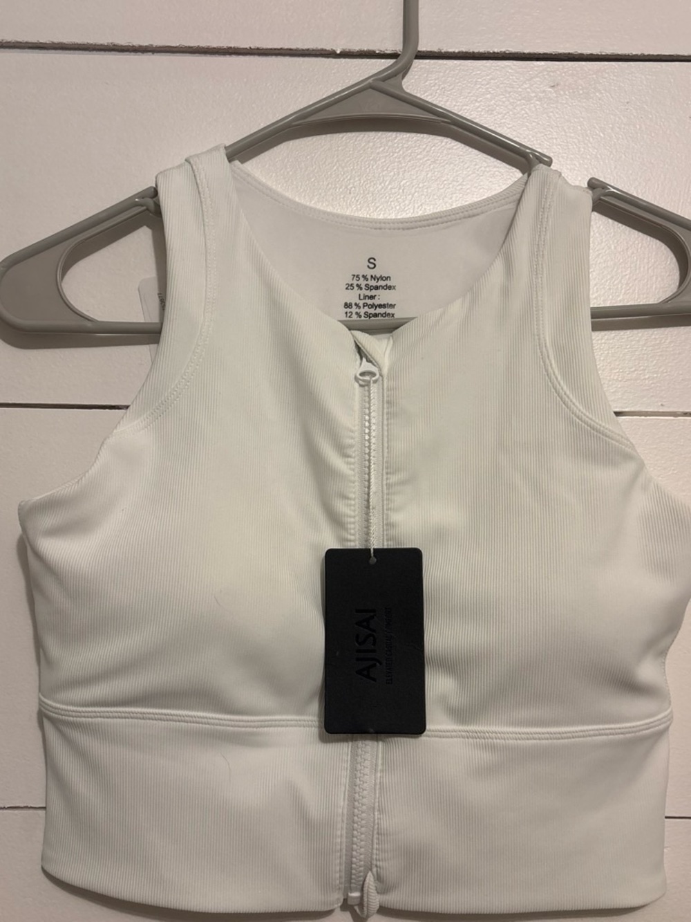 Aijsai White Zip-Front Ribbed Crop Tank